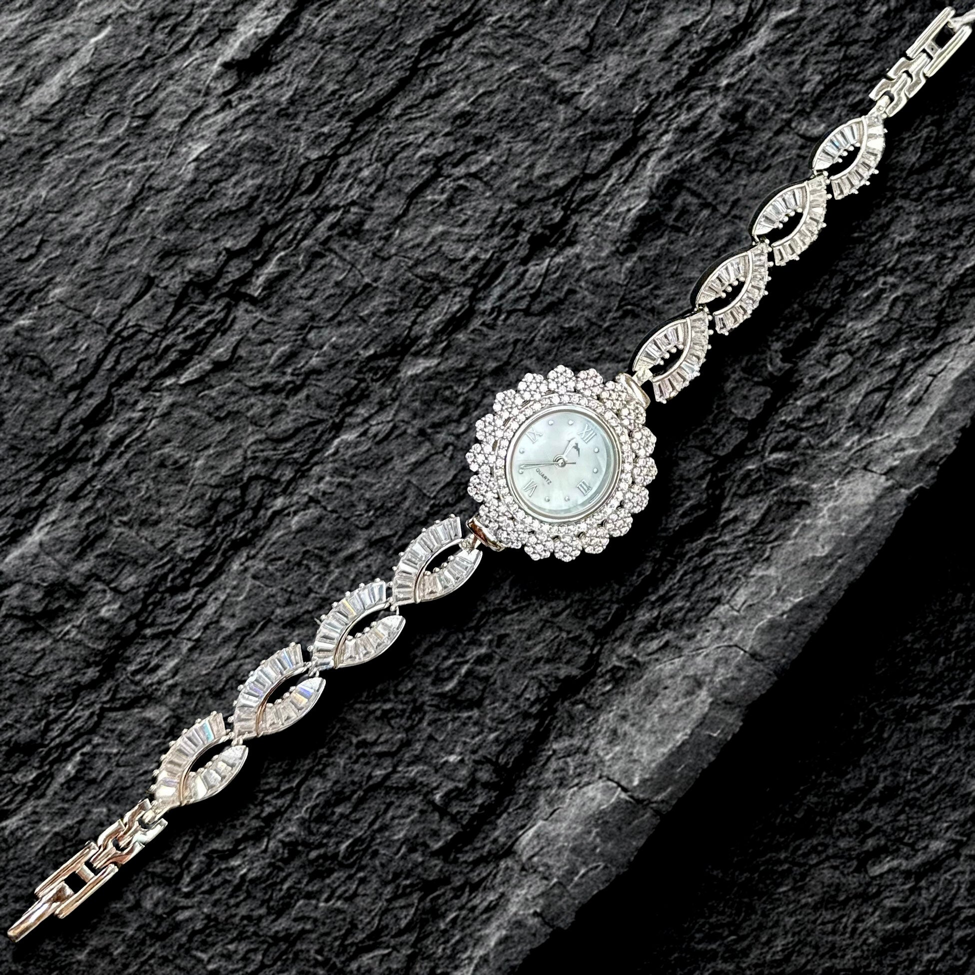 Ceas Petal Aurora din Argint 925 cu Cristale Zirconia 💎