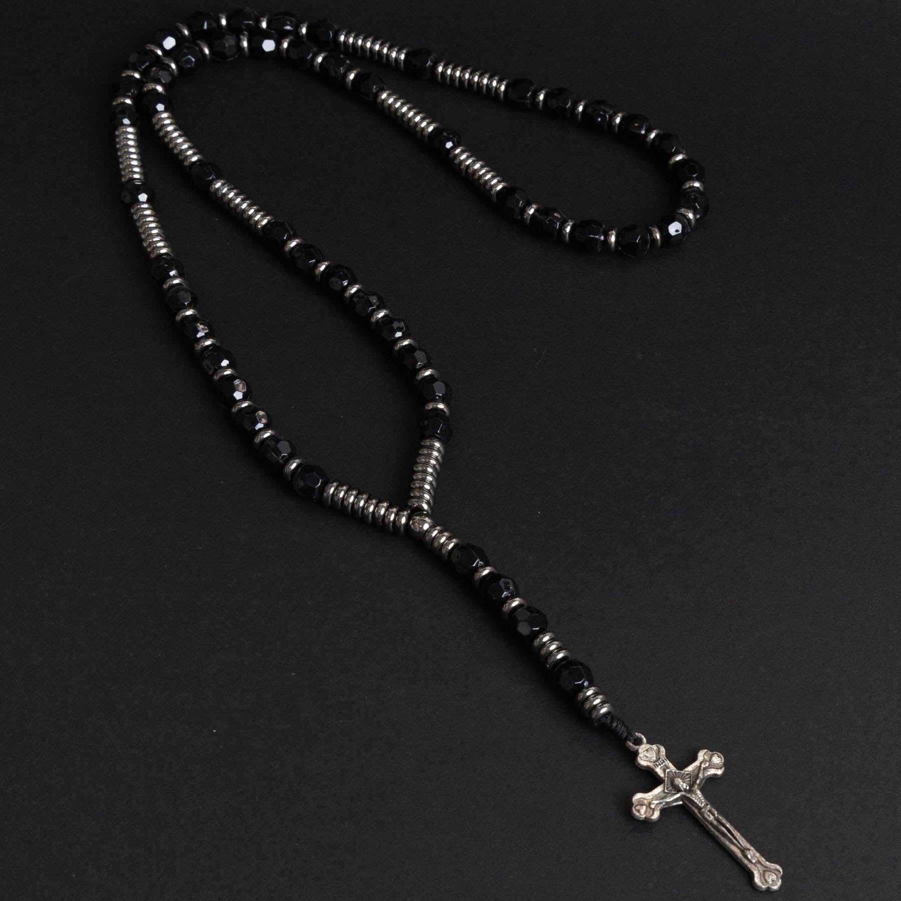 Colier Black Cross