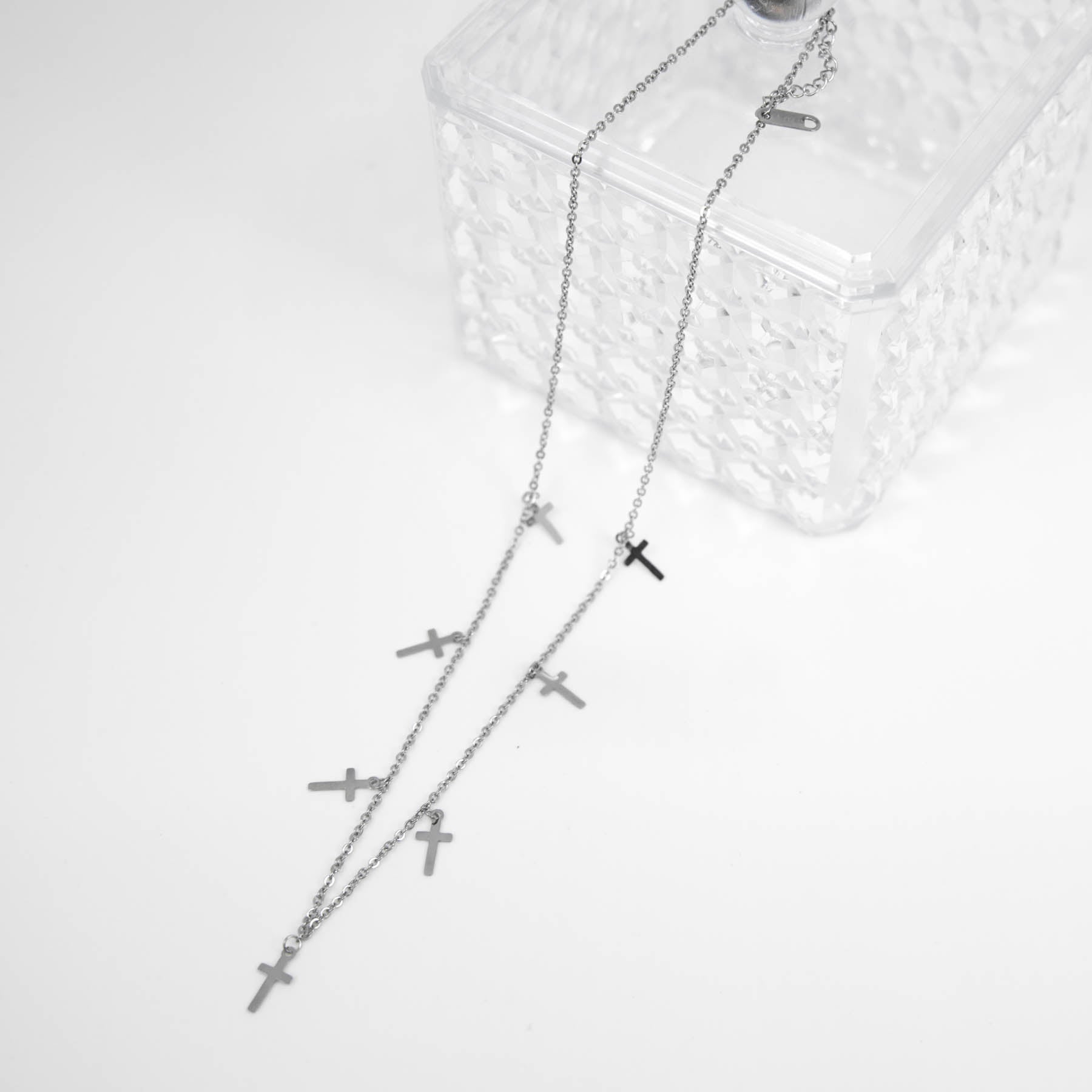 ✝️ Colier 7 Cross din Oțel Inoxidabil – Cadou Cercei Inclus