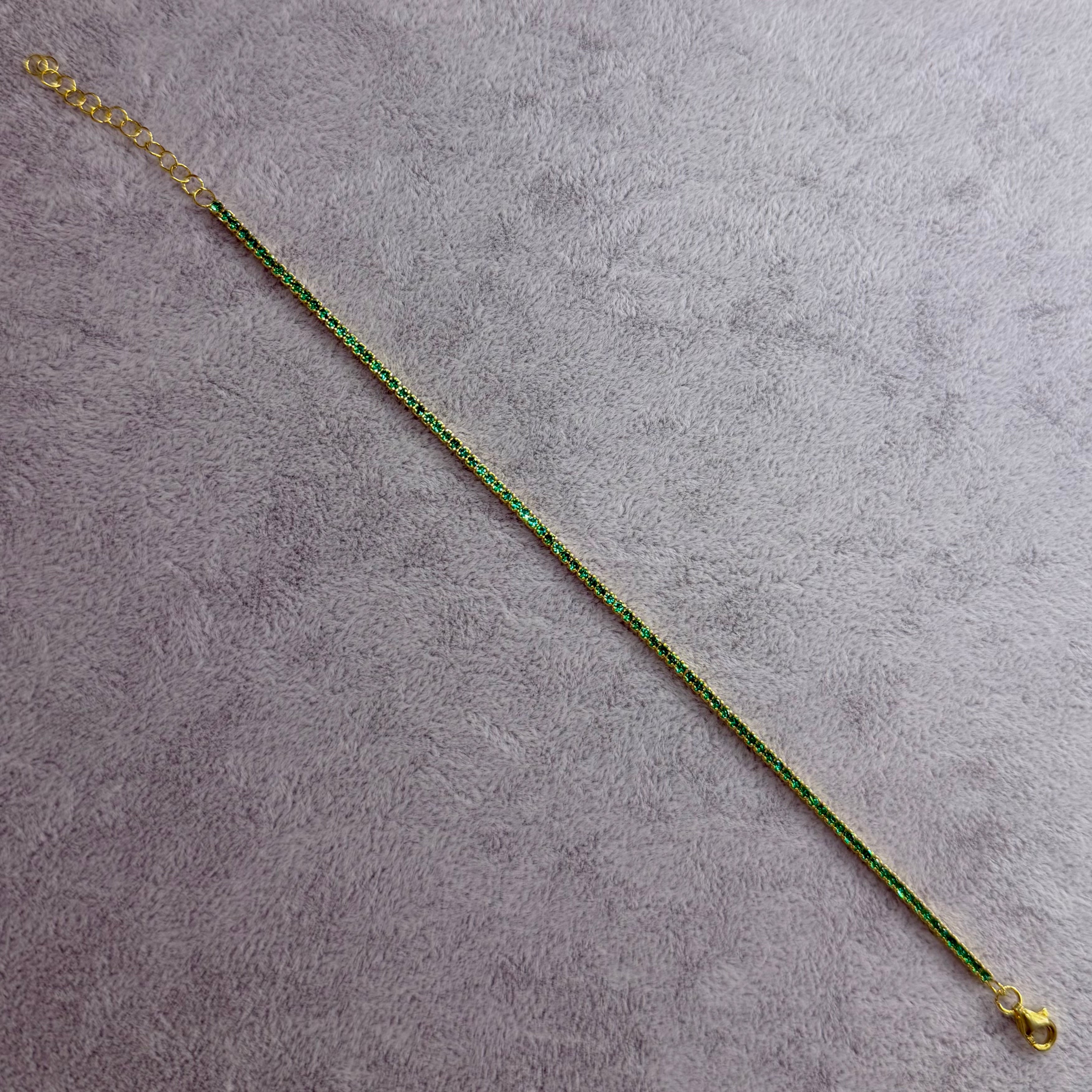 💚 Brățară Tennis Deluxe din Argint Placată cu Aur și Zirconia Smarald