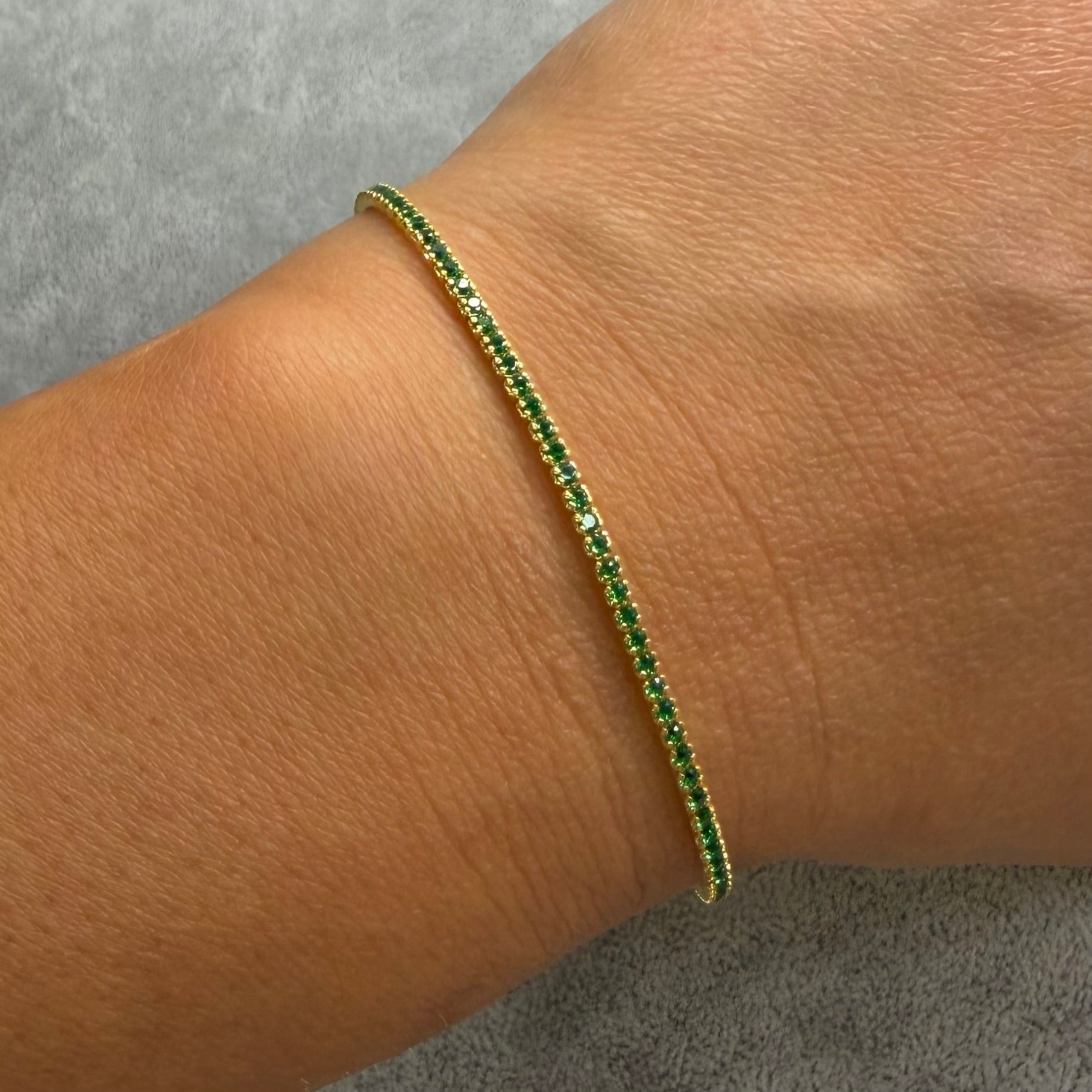 💚 Brățară Tennis Deluxe din Argint Placată cu Aur și Zirconia Smarald