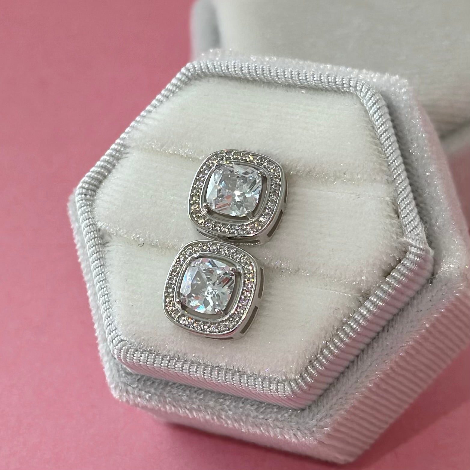 🔲 Cercei Big Square din Argint – Îndrăzneți