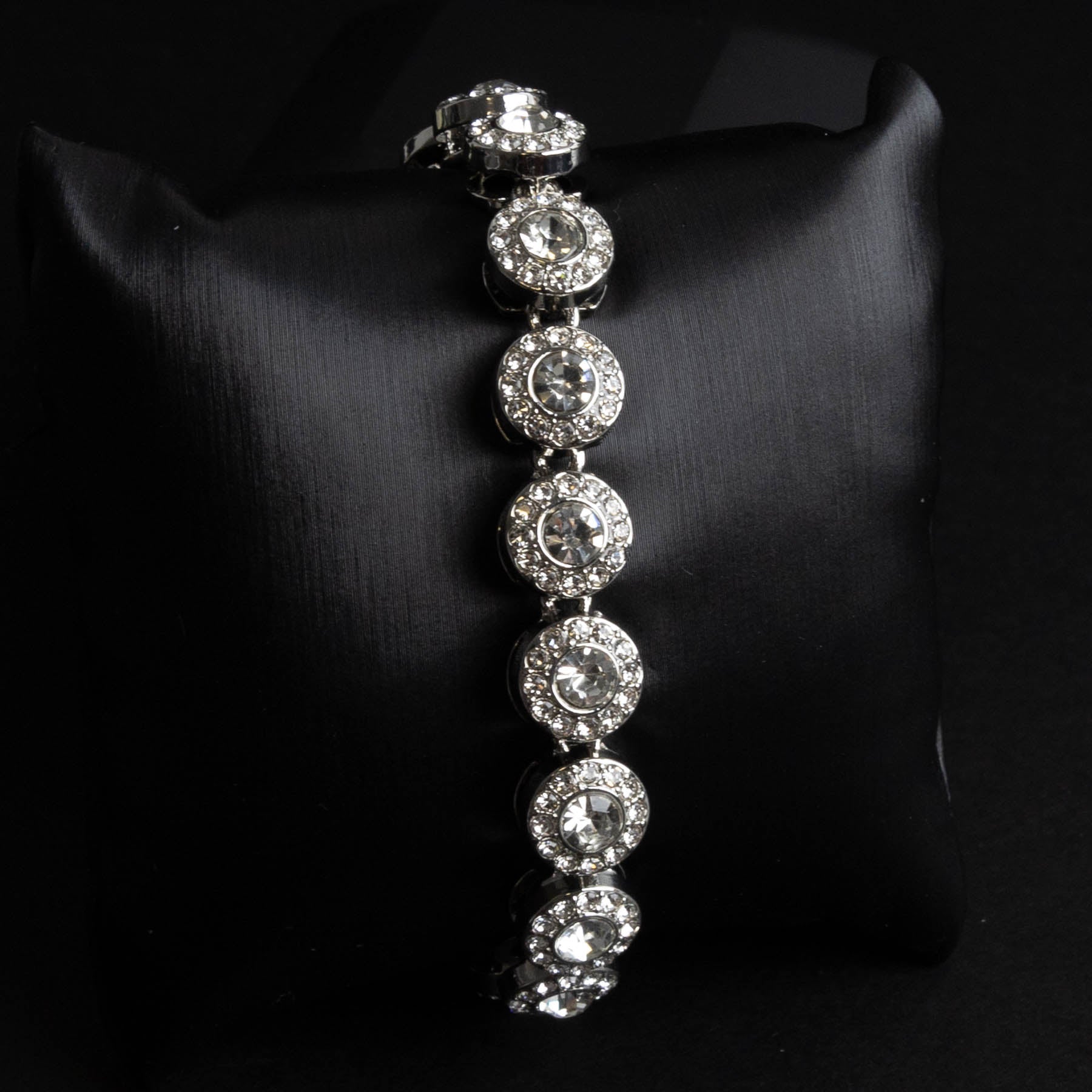 ✨ Brățara Special 💫 Rafinament cu Atitudine 🍀