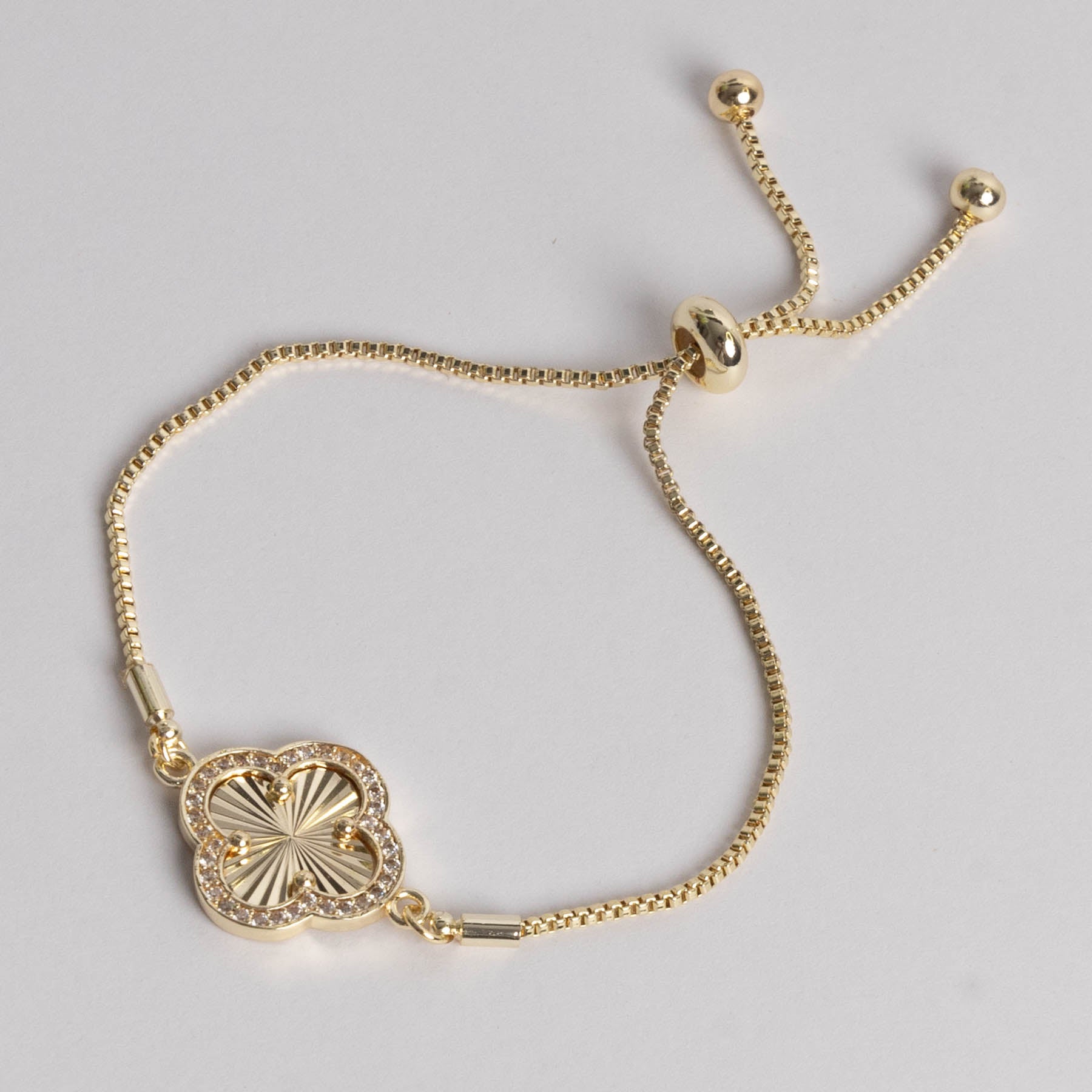 🍀 Brățara Clover Gold – Norocul e de partea ta