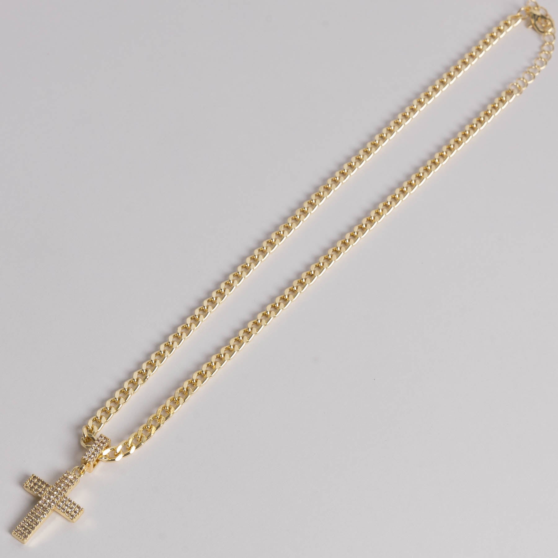 ✨ Colier Cuban Cruce – Oțel Inoxidabil Placat cu Aur