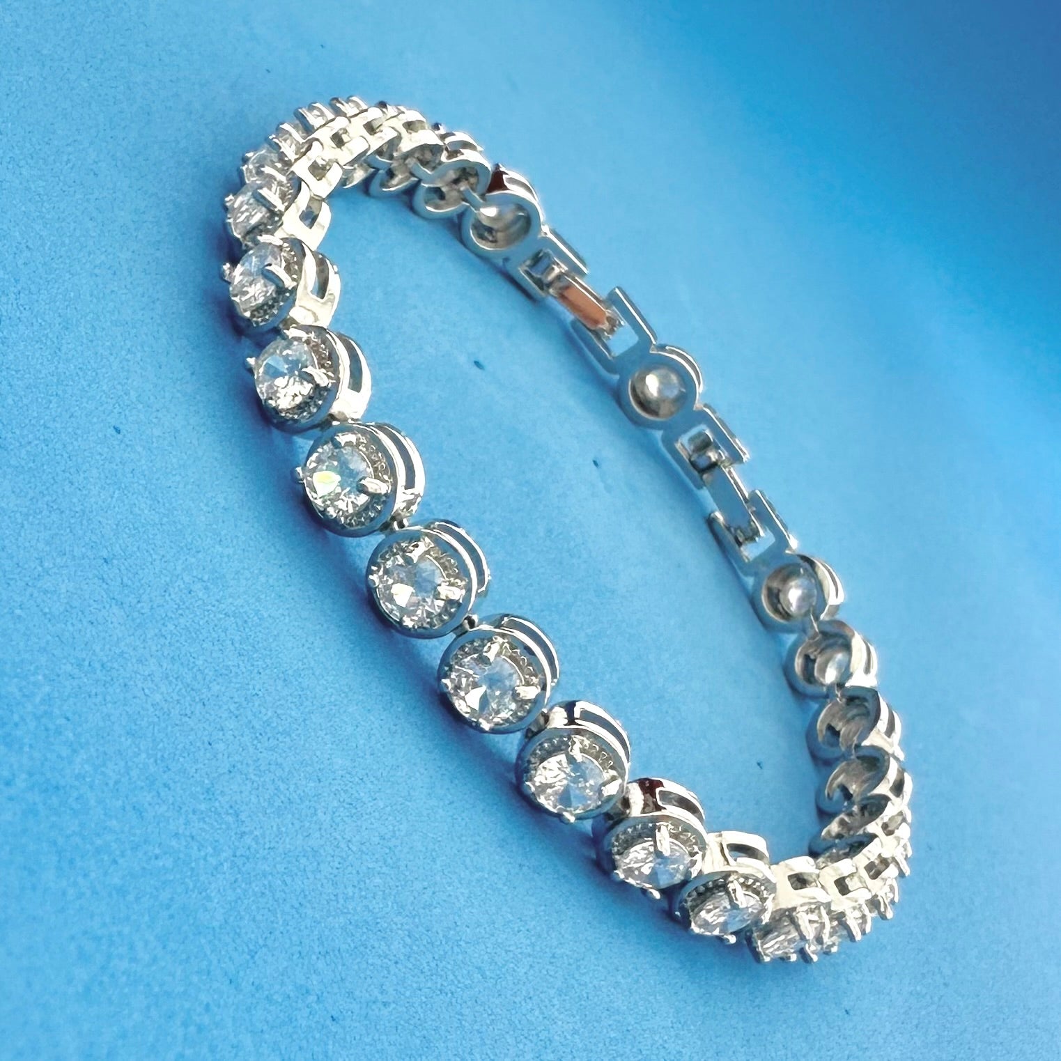 ✨ Bratara Diamond Glow ✨