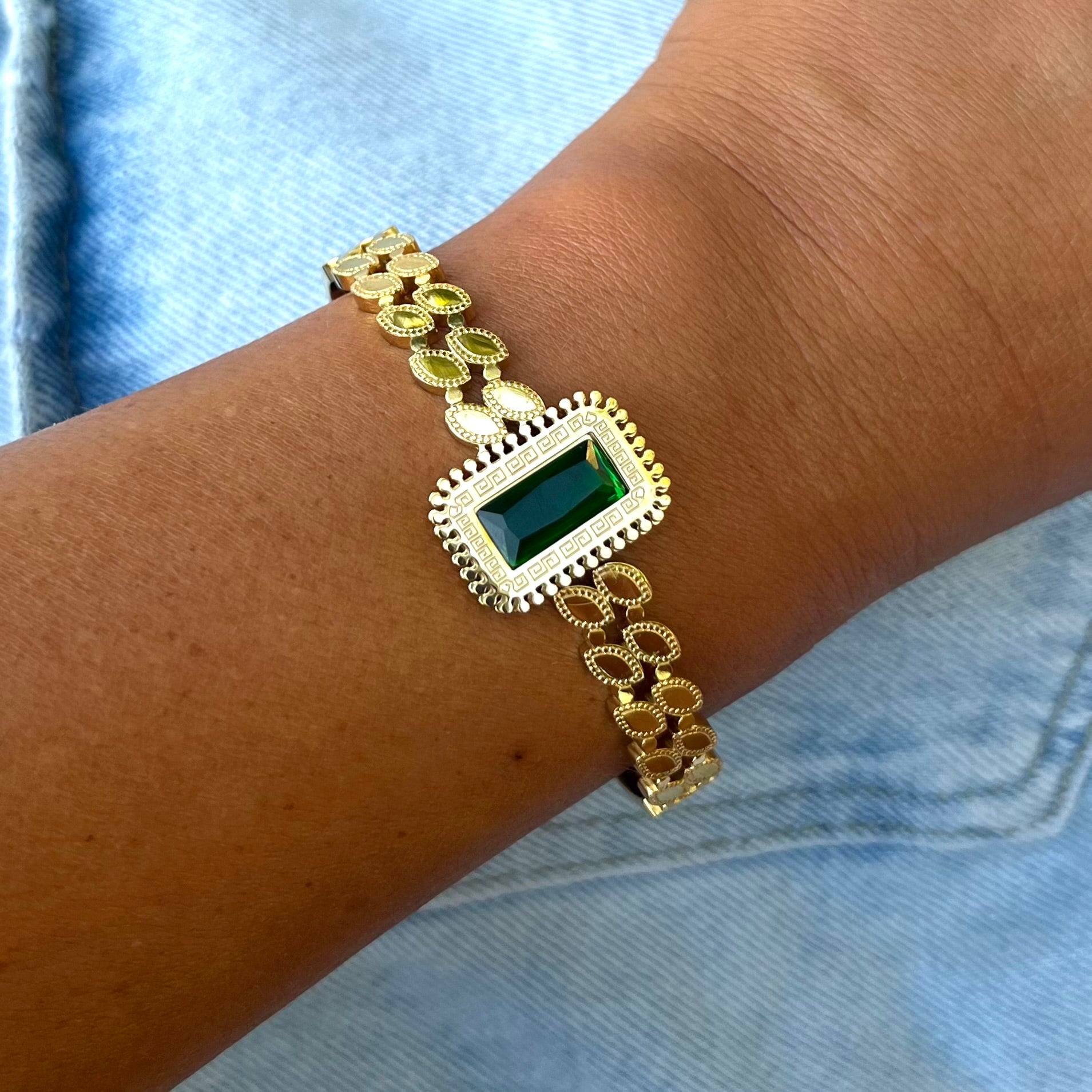 💚 Brățara Regală GreenGlow – Auriu & Verde