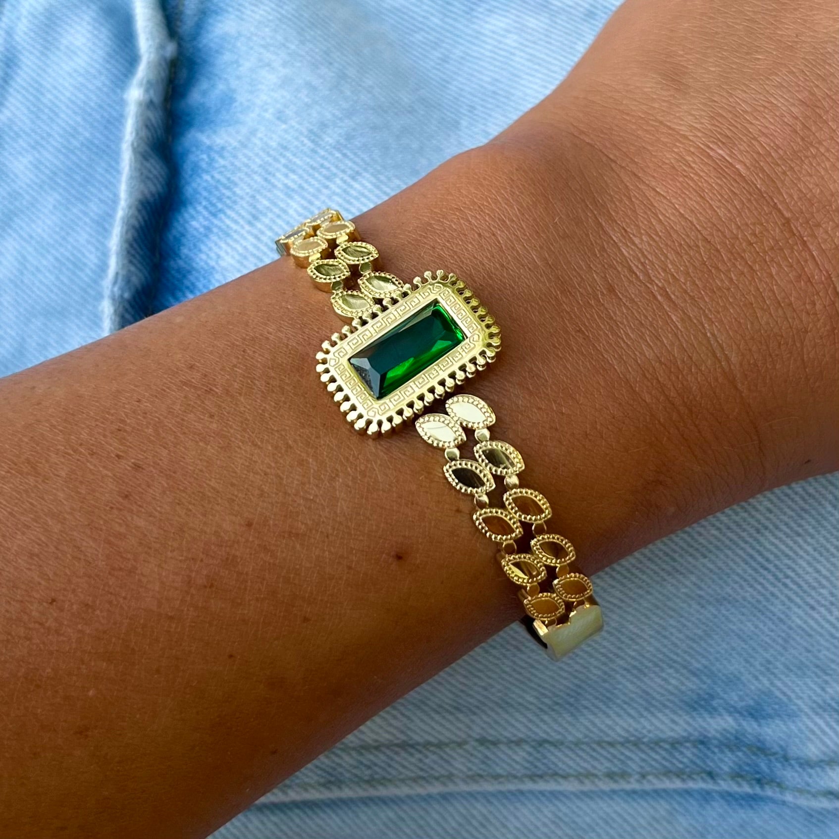 💚 Brățara Regală GreenGlow – Auriu & Verde