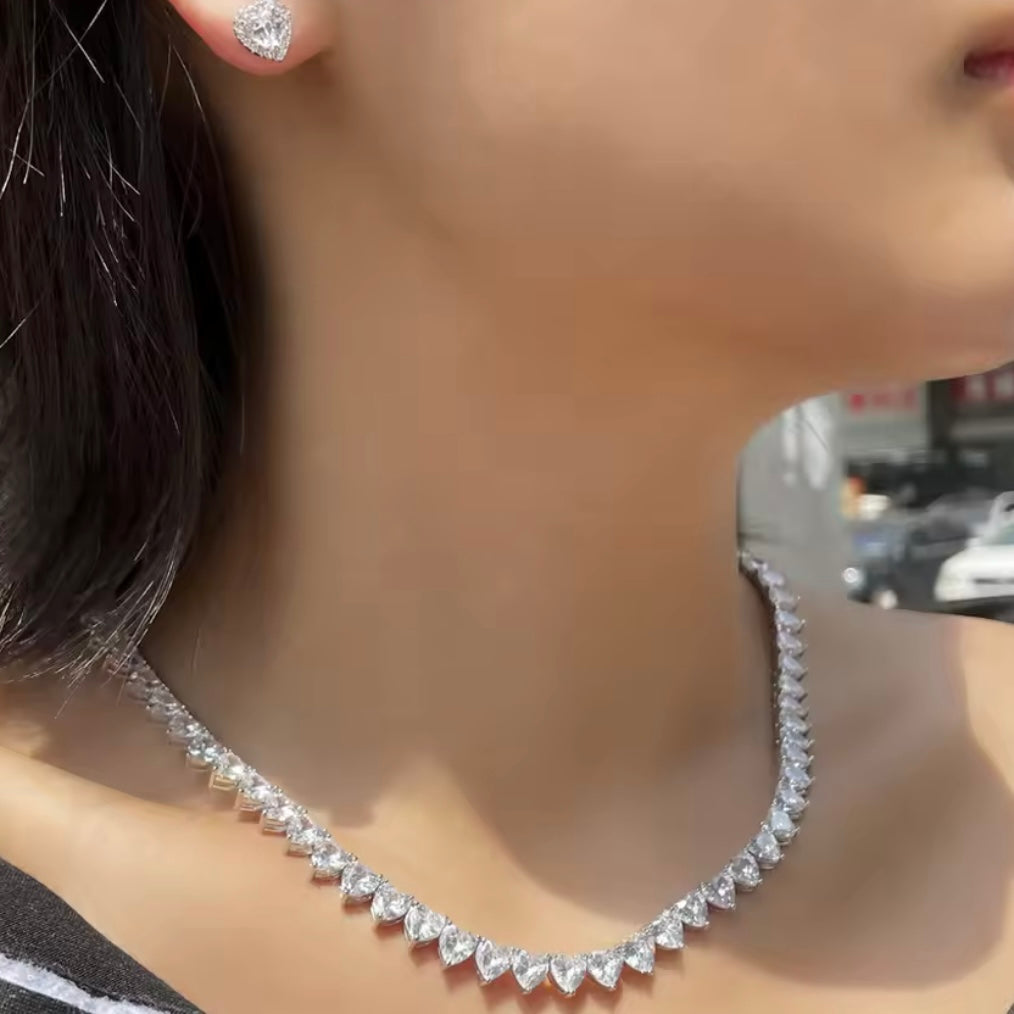 ✨ Set Inimi Strălucitoare – Colier & Cercei cu Pietre Zirconia