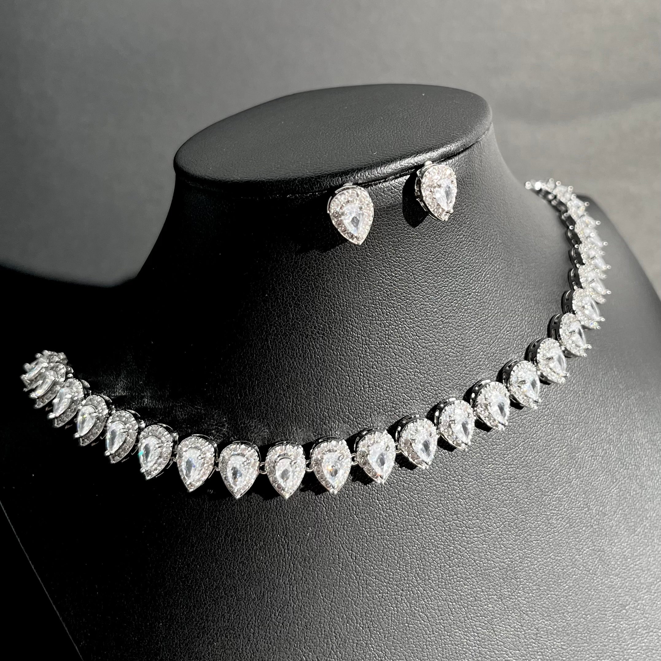 💎 Set Royal Pear – Strălucire Regală