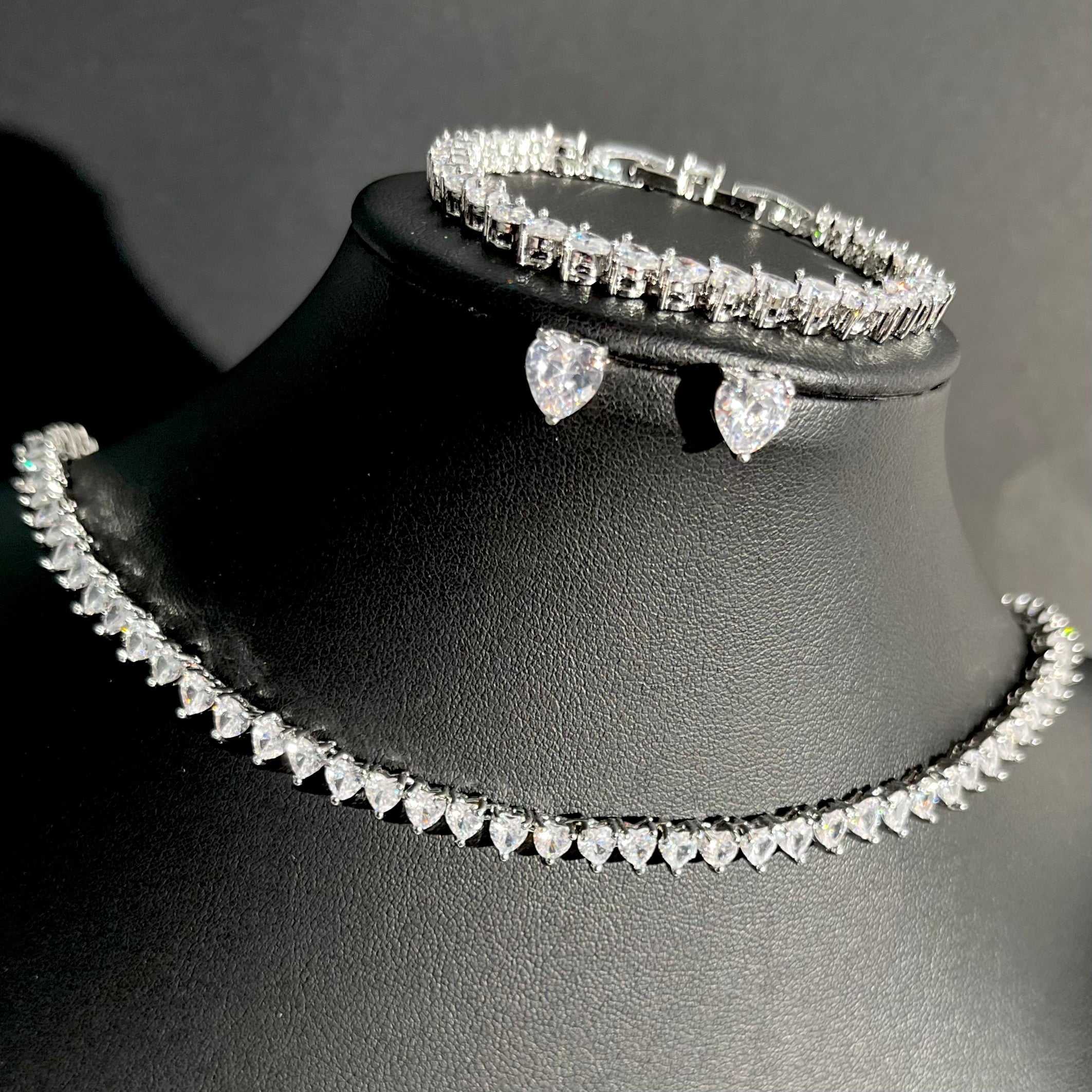 Set Regal Zirconia 🤍 Colier + Brățară + Cercei – Eleganță Strălucitoare