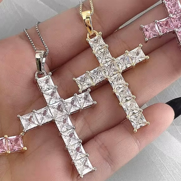 ✝️ Colier Cruce Strălucitoare – Argintiu/Auriu