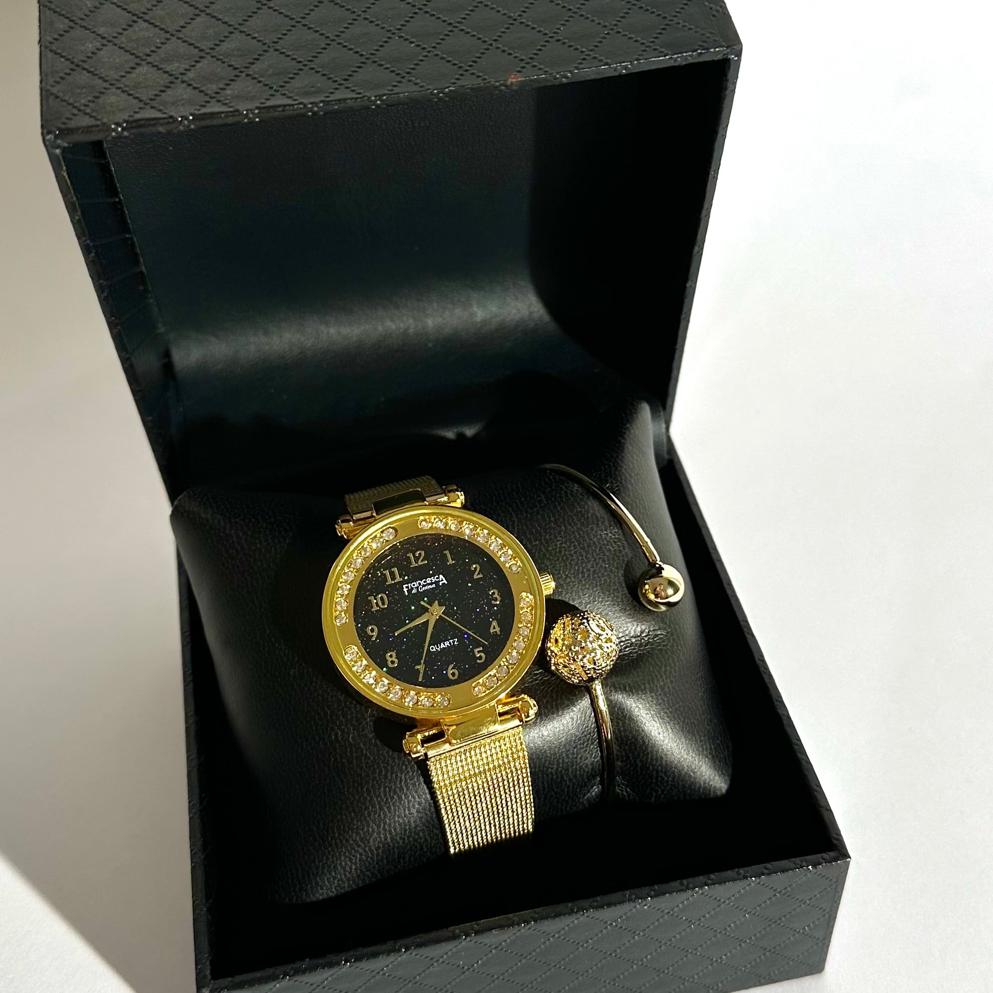 ⌚✨ Set Elegant Gold – Ceas & Brățară Cadou