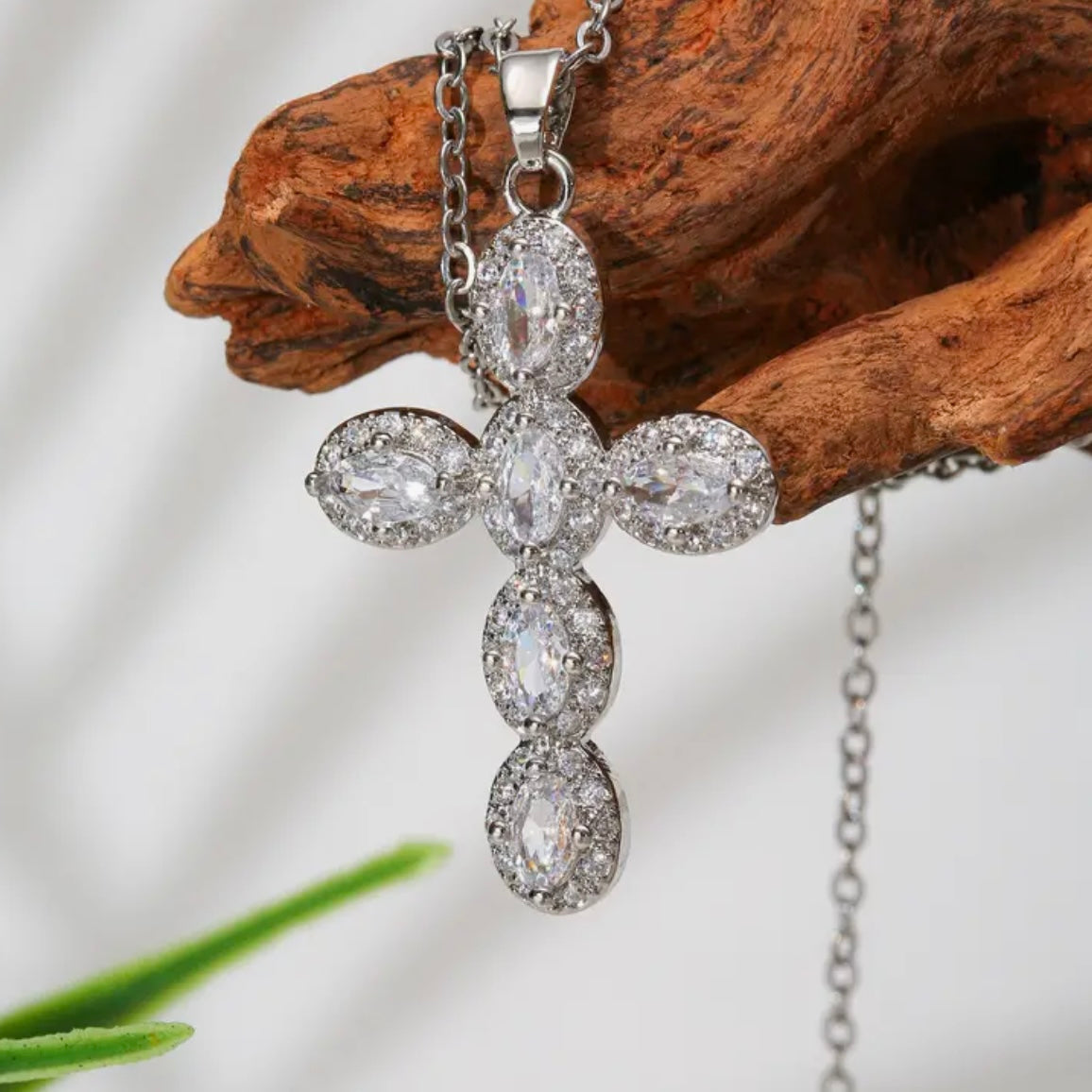 ✝️ Colier Cruce Diamond 💎