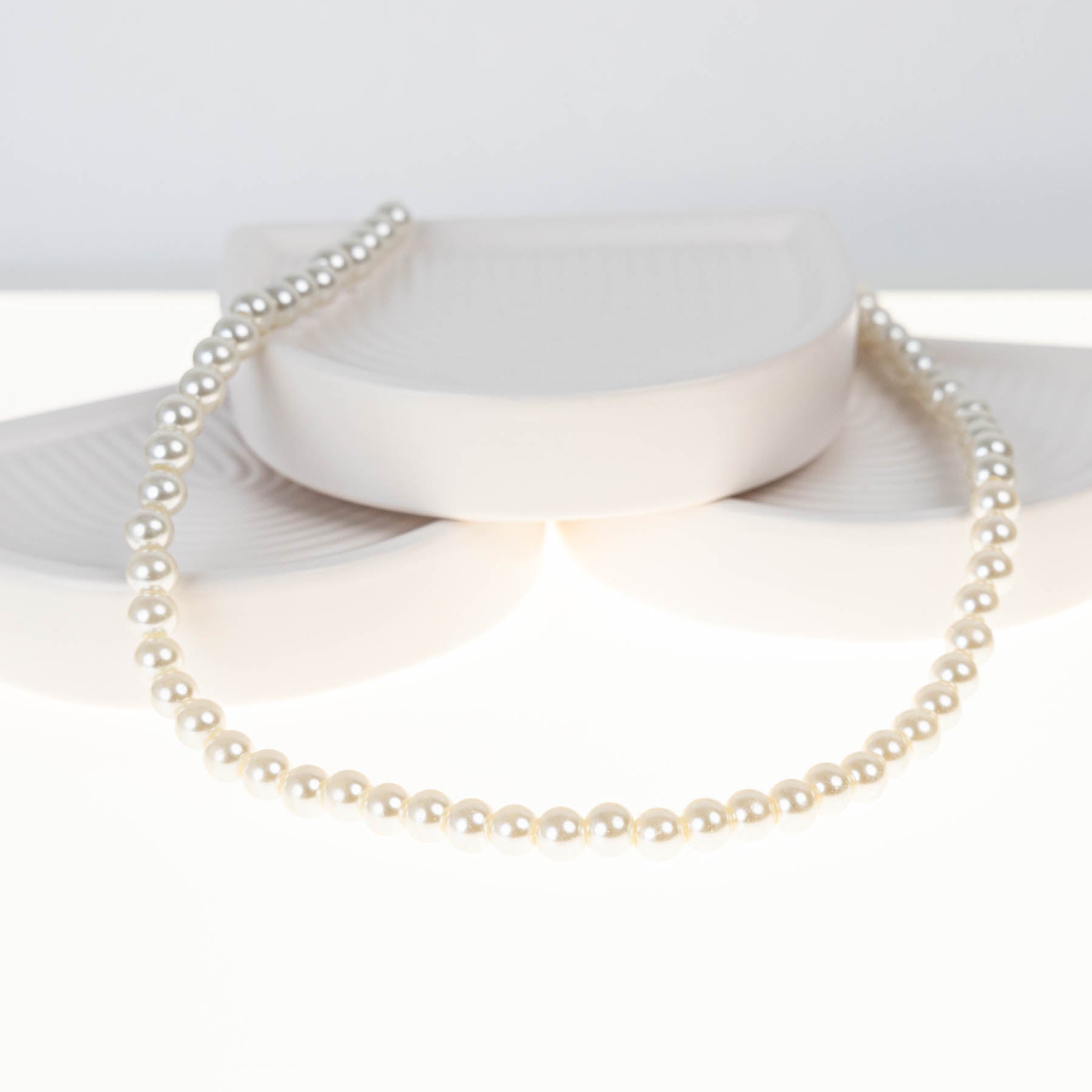 🐚 Colier cu Perle – Bijuterie Elegantă și Delicată
