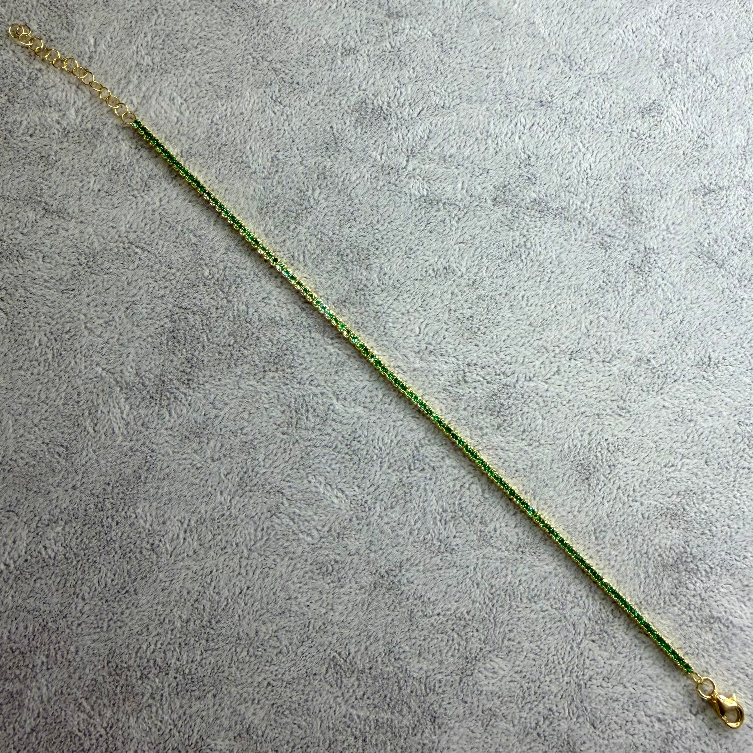 💚 Brățară Tennis Deluxe din Argint Placată cu Aur și Zirconia Smarald