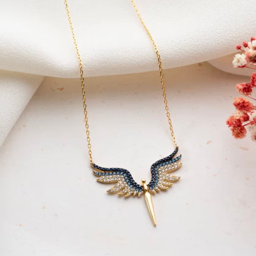 Colier Arhanghel Argint 925 – Aripi Zirconia Colorate