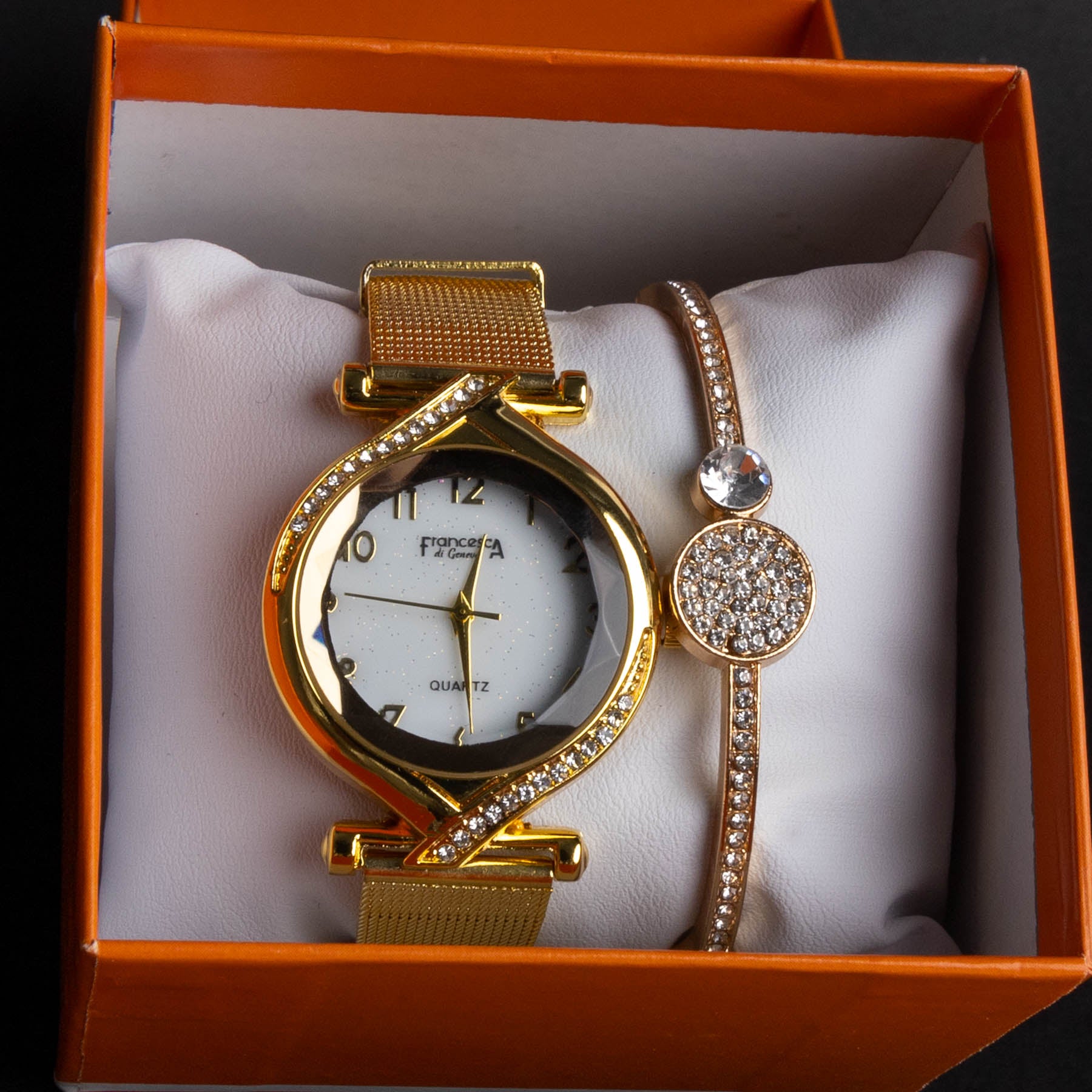 ⏱️ Ceas & Brățară Gold – Eleganță care durează în timp