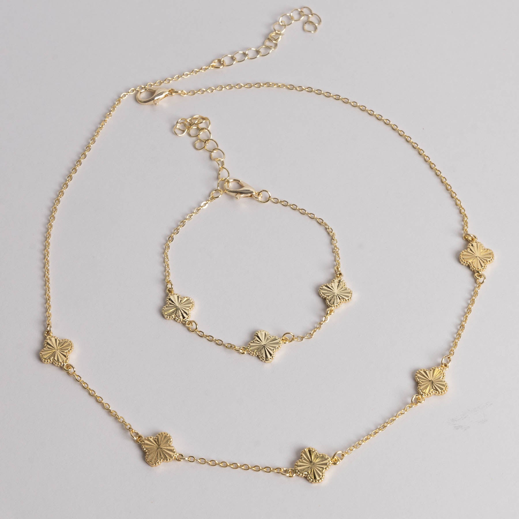 🌟 Set Melissa Gold – Strălucire delicată, eleganță eternă