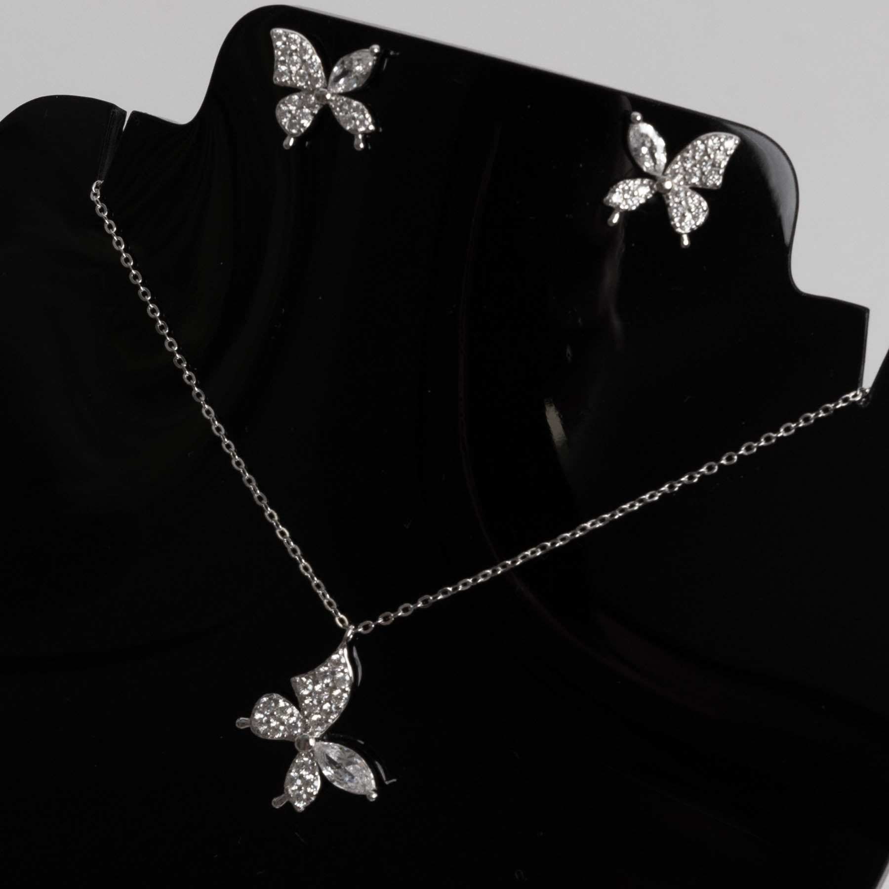 🦋 Set „Silver Butterfly” din Argint 925 – Grația Transformării