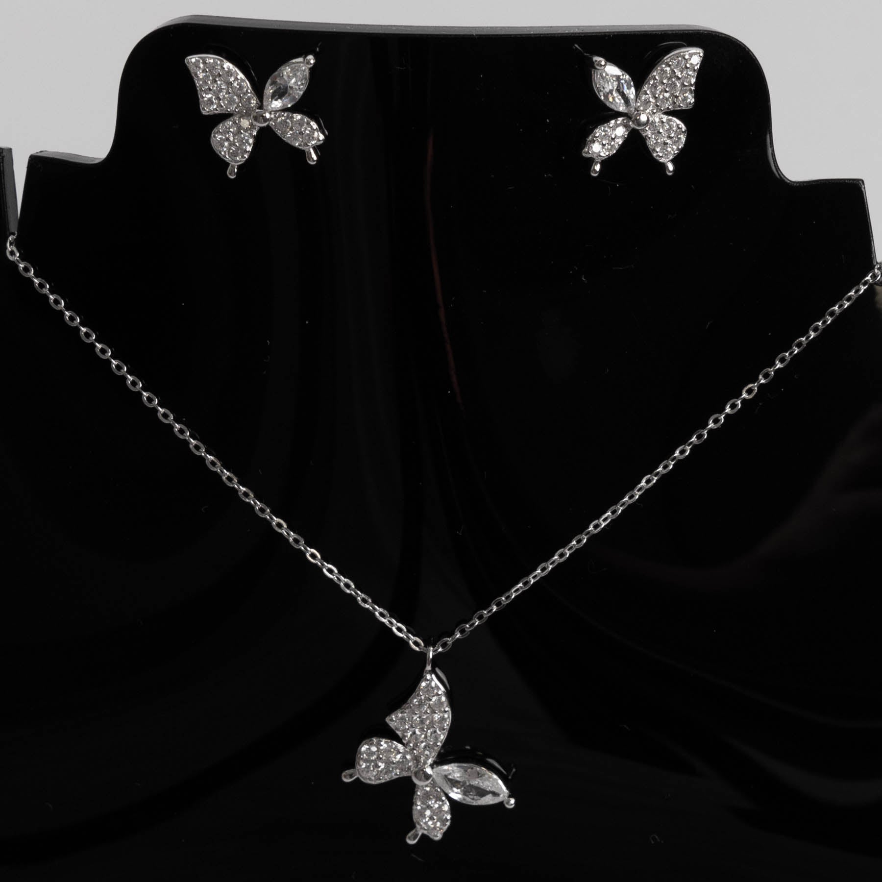 🦋 Set „Silver Butterfly” din Argint 925 – Grația Transformării