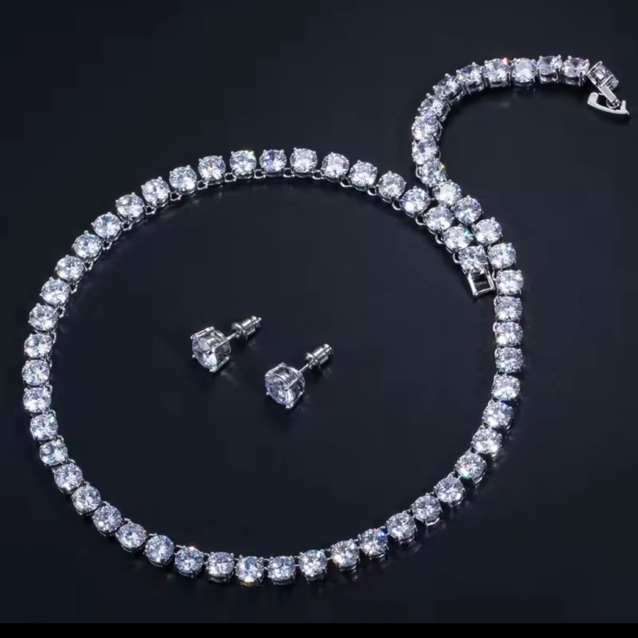 💎 Set Diamond Touch – Colier & Cercei Eleganți
