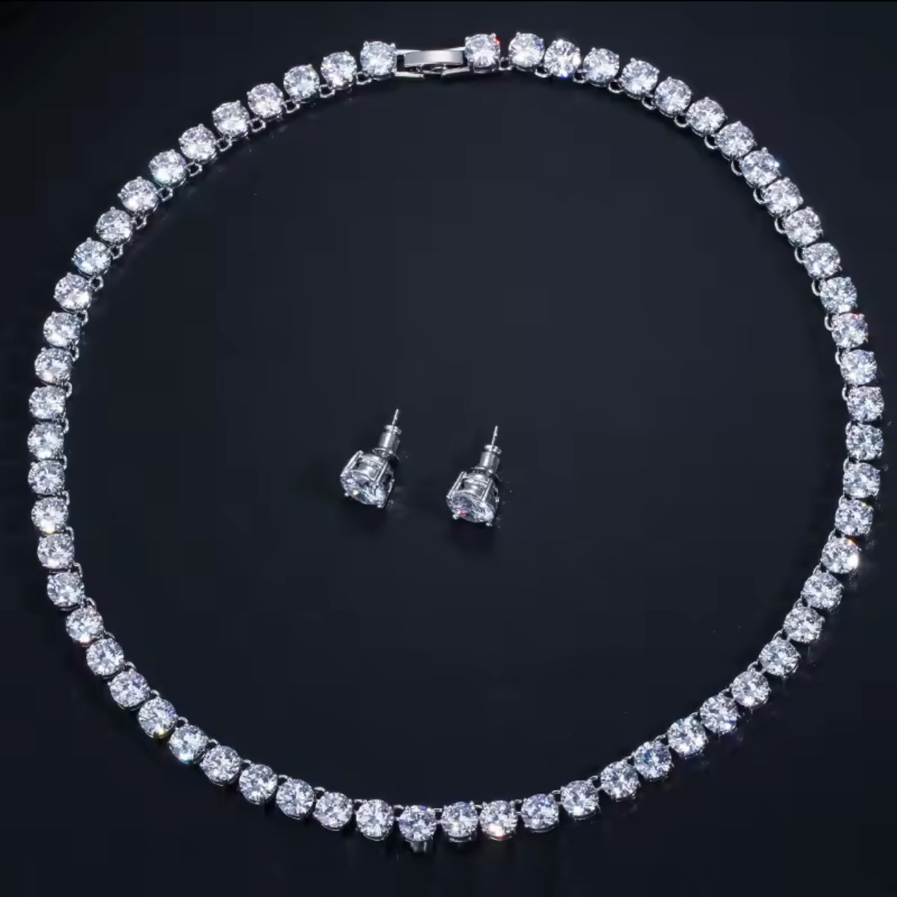 💎 Set Diamond Touch – Colier & Cercei Eleganți