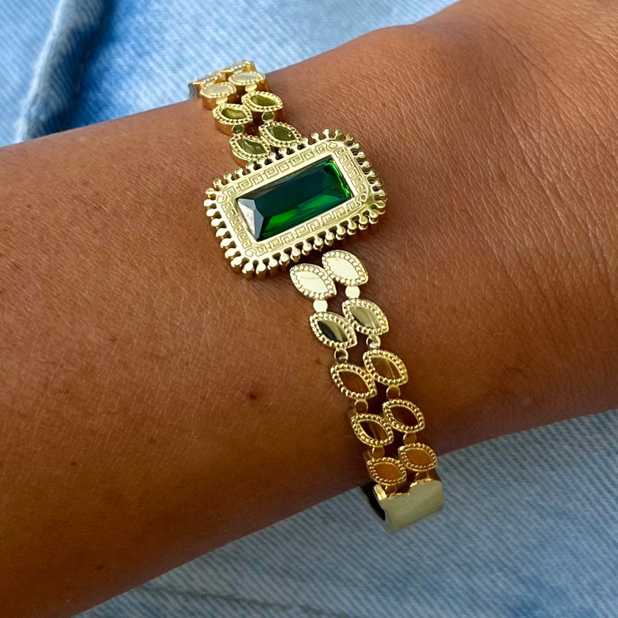 💚 Brățara Regală GreenGlow – Auriu & Verde