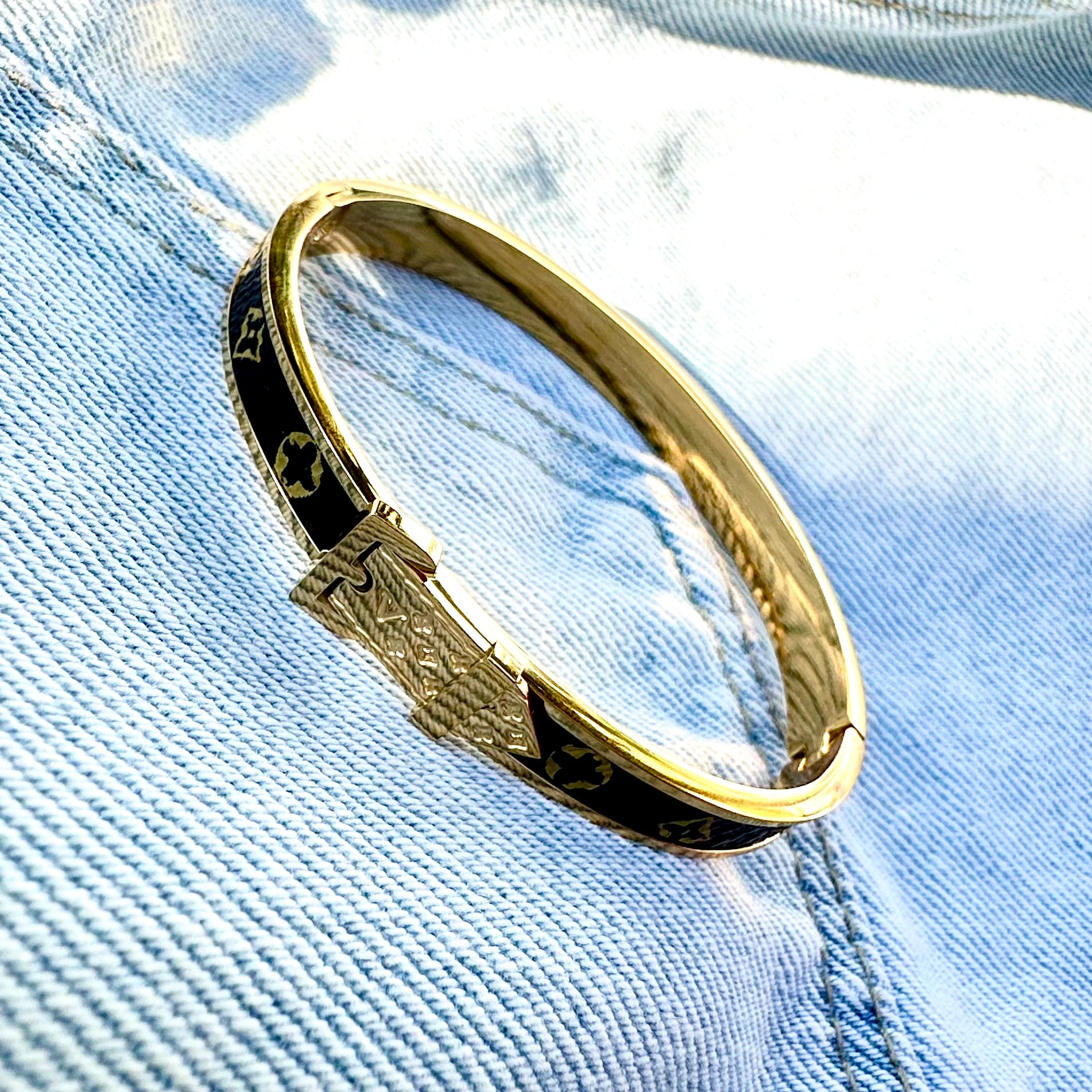 💫 Brățară Luxury Buckle – Gold