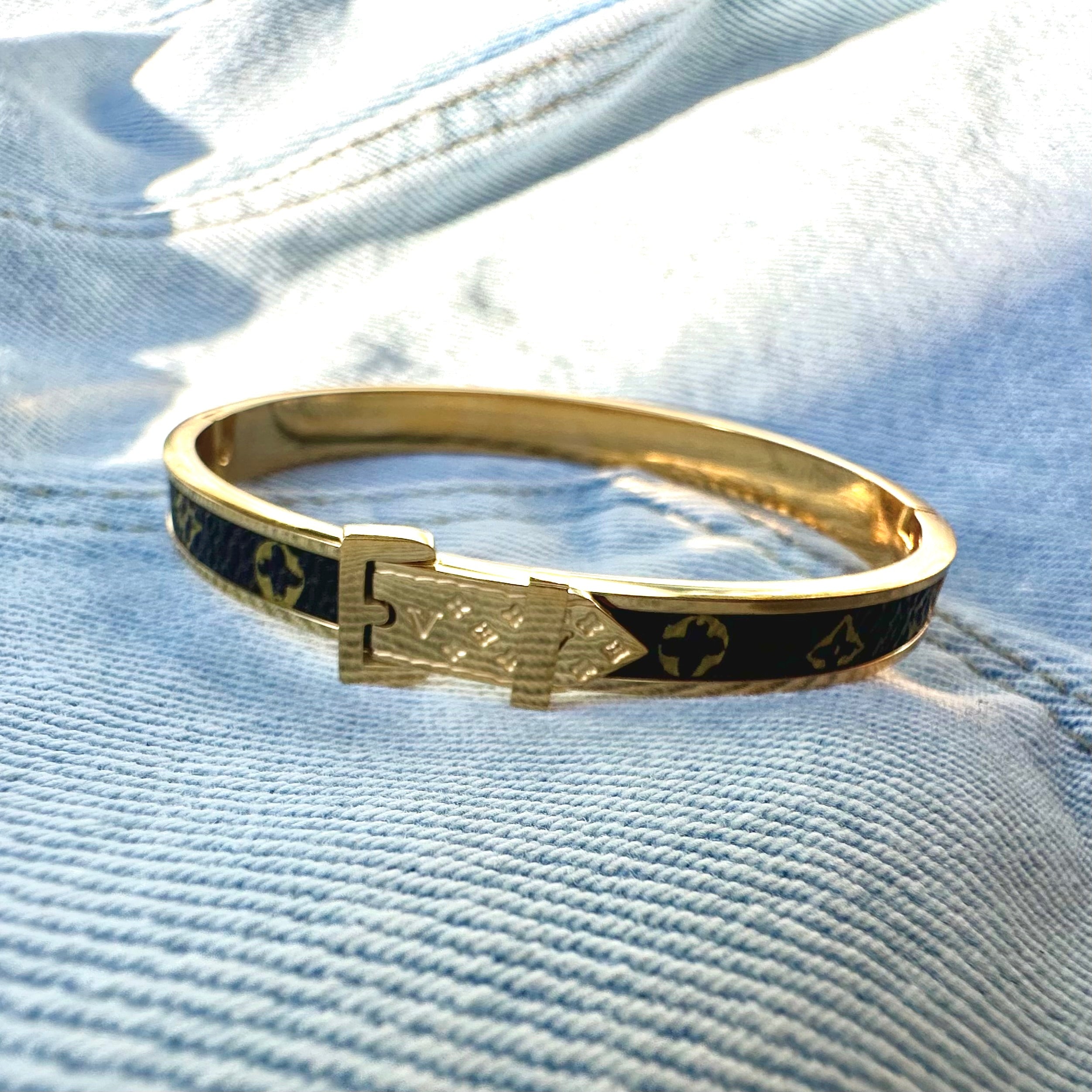 💫 Brățară Luxury Buckle – Gold