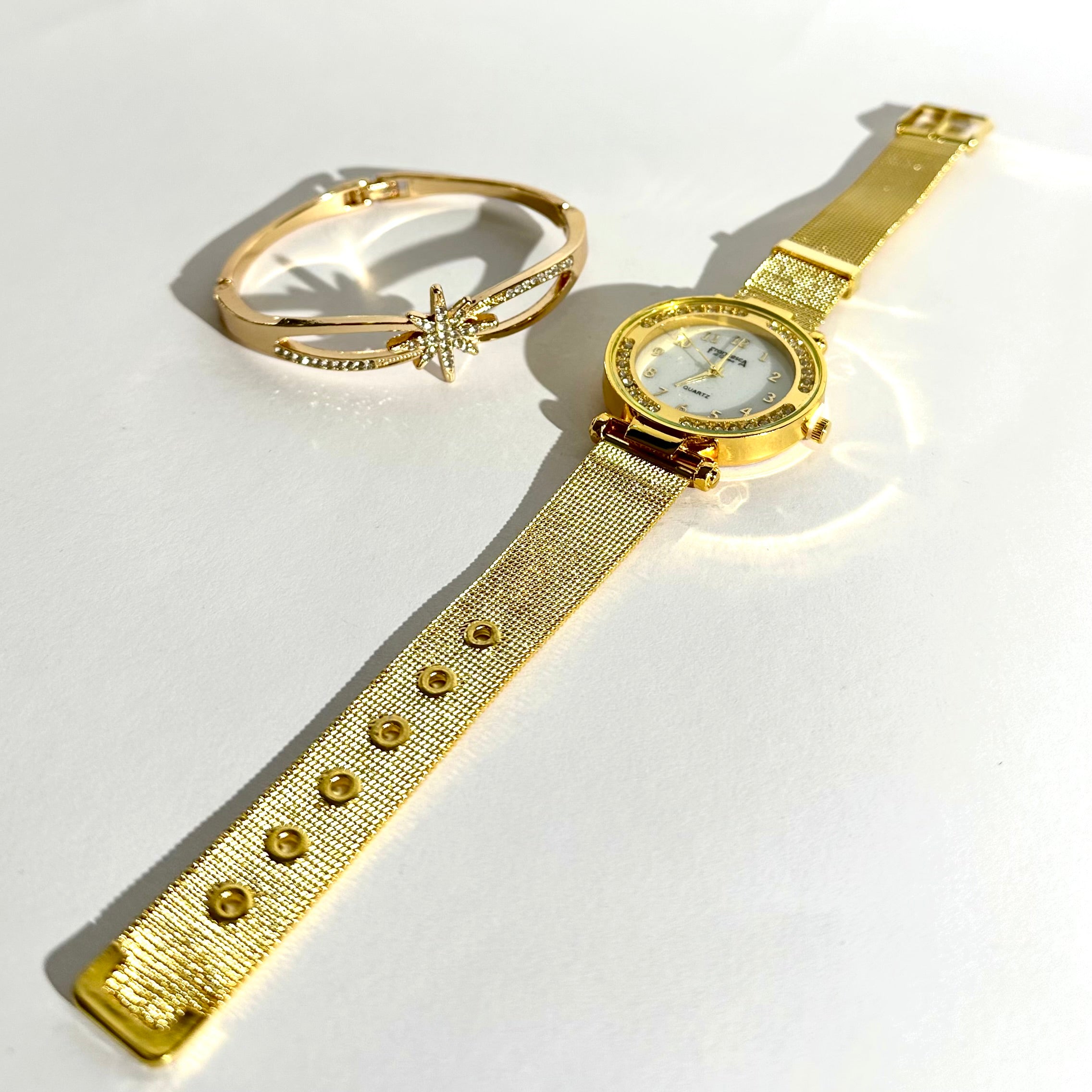 ⌚️✨ Set Ceas Elegant Gold cu Brățară Stea Strălucitoare – Cadou