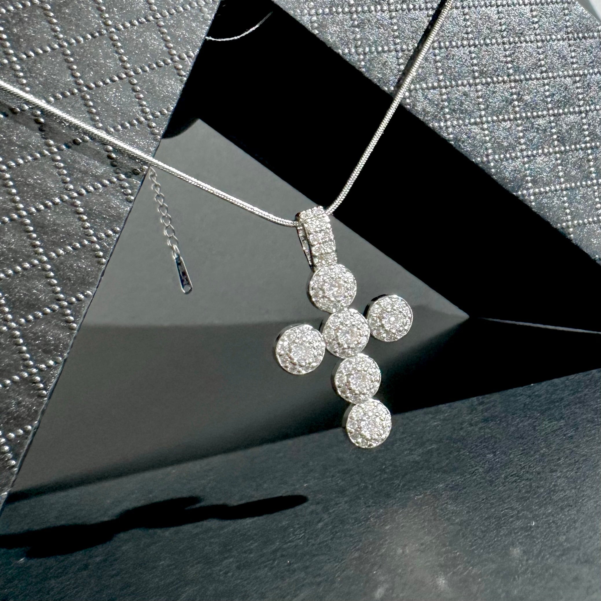 Colier Cruce Brilliance ✨