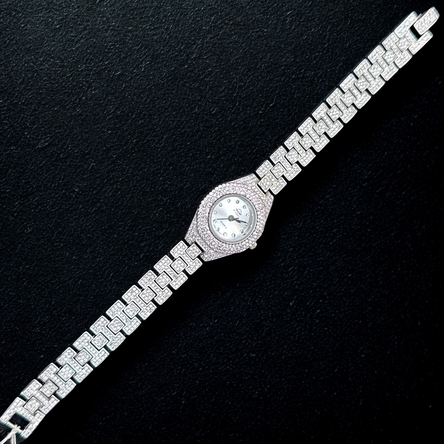 Ceas Silver Majesty din Argint 925 cu Cristale Zirconia 💎