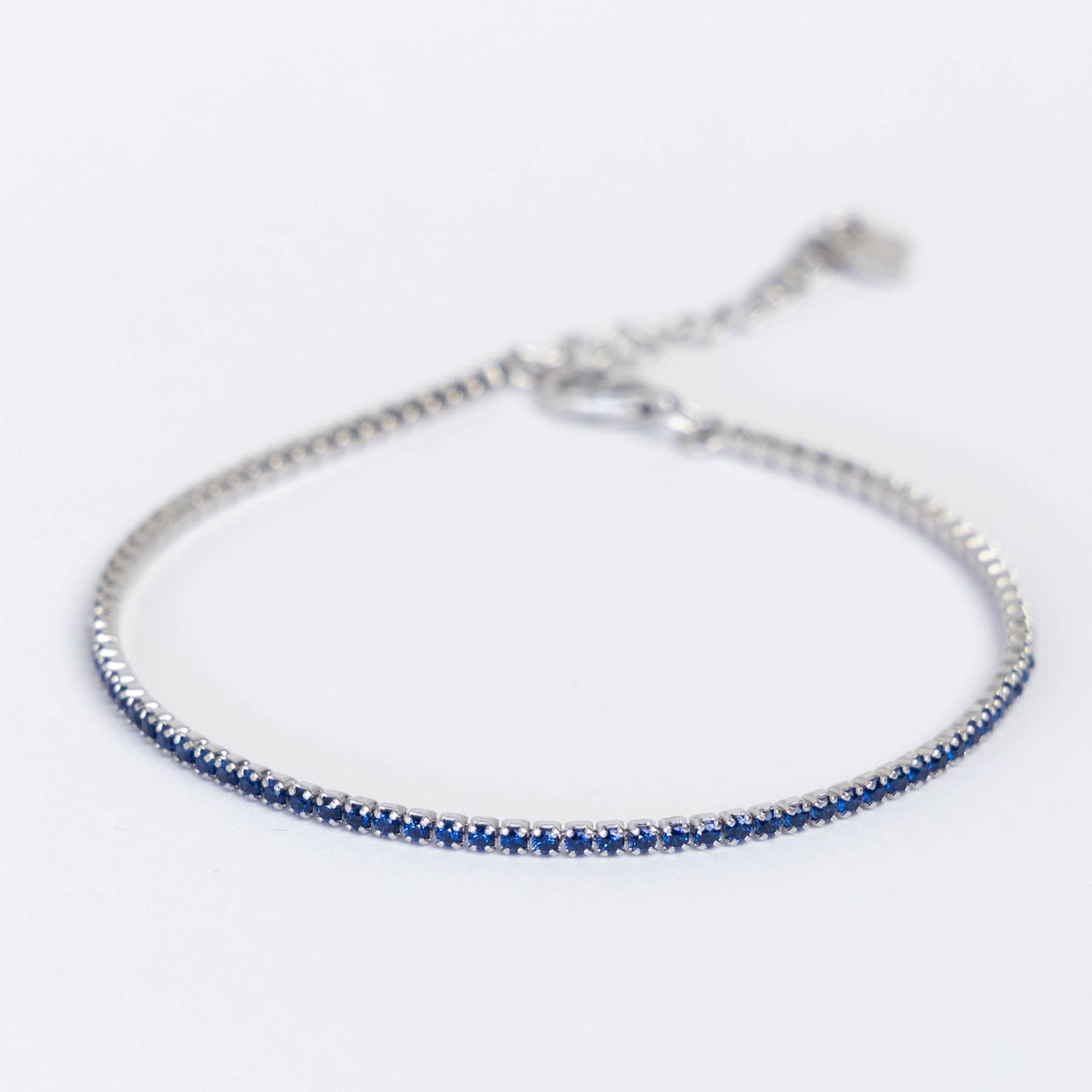 ✨ Brățara Tennis Argint925: Eleganța Mistică